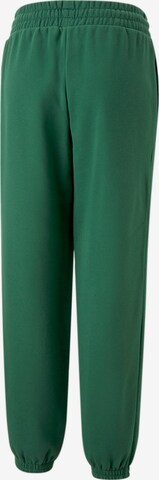Effilé Pantalon de sport PUMA en vert