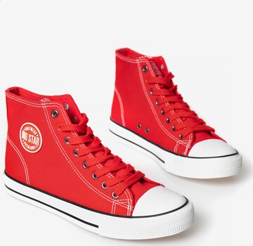 BIG STAR High-Top Sneakers in Red