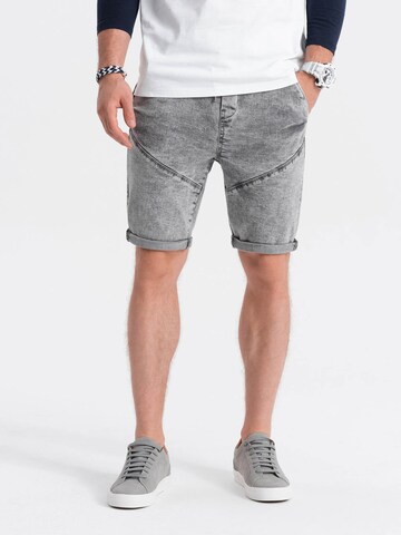 Ombre Regular Shorts 'W361' in Grau: predná strana