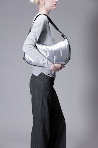 Picard Schultertasche 'Arosa' in Silber: predná strana