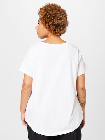T-shirt fonctionnel Nike Sportswear en blanc
