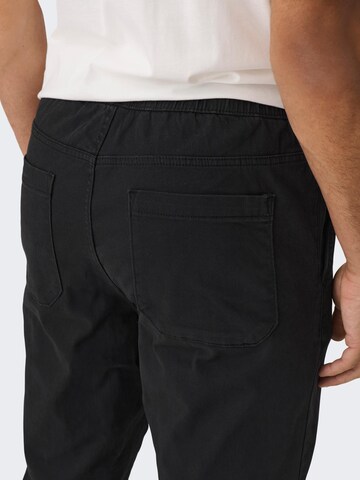 Tapered Pantaloni 'LINUS' di Only & Sons in nero