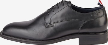 HECHTER PARIS Schnürschuh in Schwarz: Vorderseite