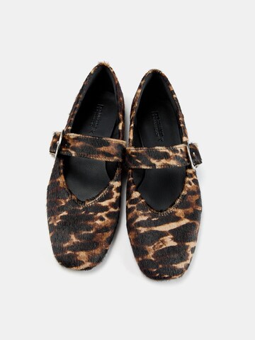 Pull&Bear Ballerina met riempjes in Bruin