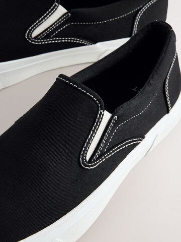 Next Спортни обувки Slip On в черно