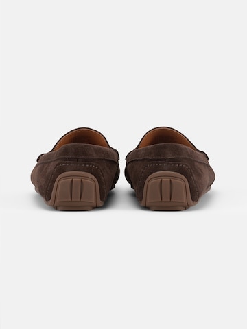 VAGABOND SHOEMAKERSSlip On cipele 'Lorenzo' - smeđa boja