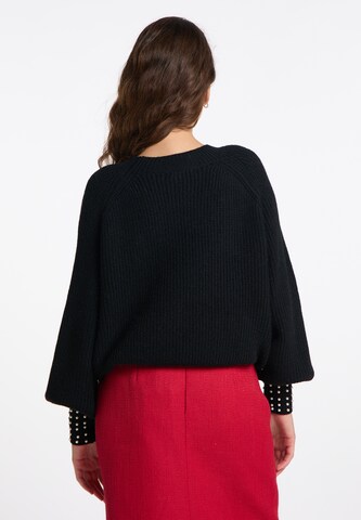 faina Sweater in Black