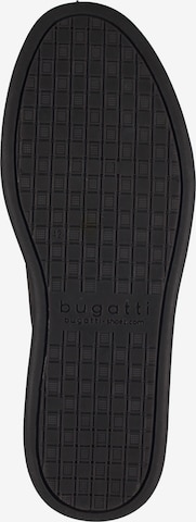 Sneaker bassa di bugatti in grigio