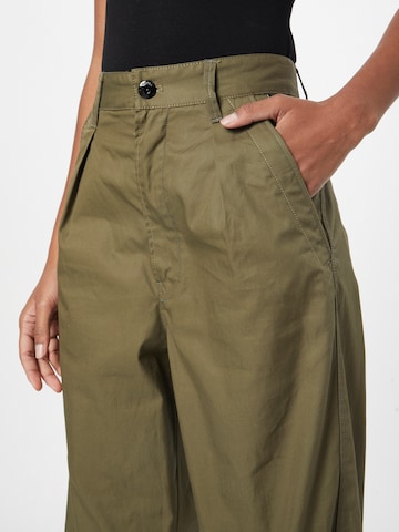 G-Star RAW Regular Pleat-Front Pants in Green