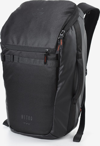 NITRO Rucksack 'Tagesrucksack NIKURO TRAVELER' in Schwarz: Vorderseite