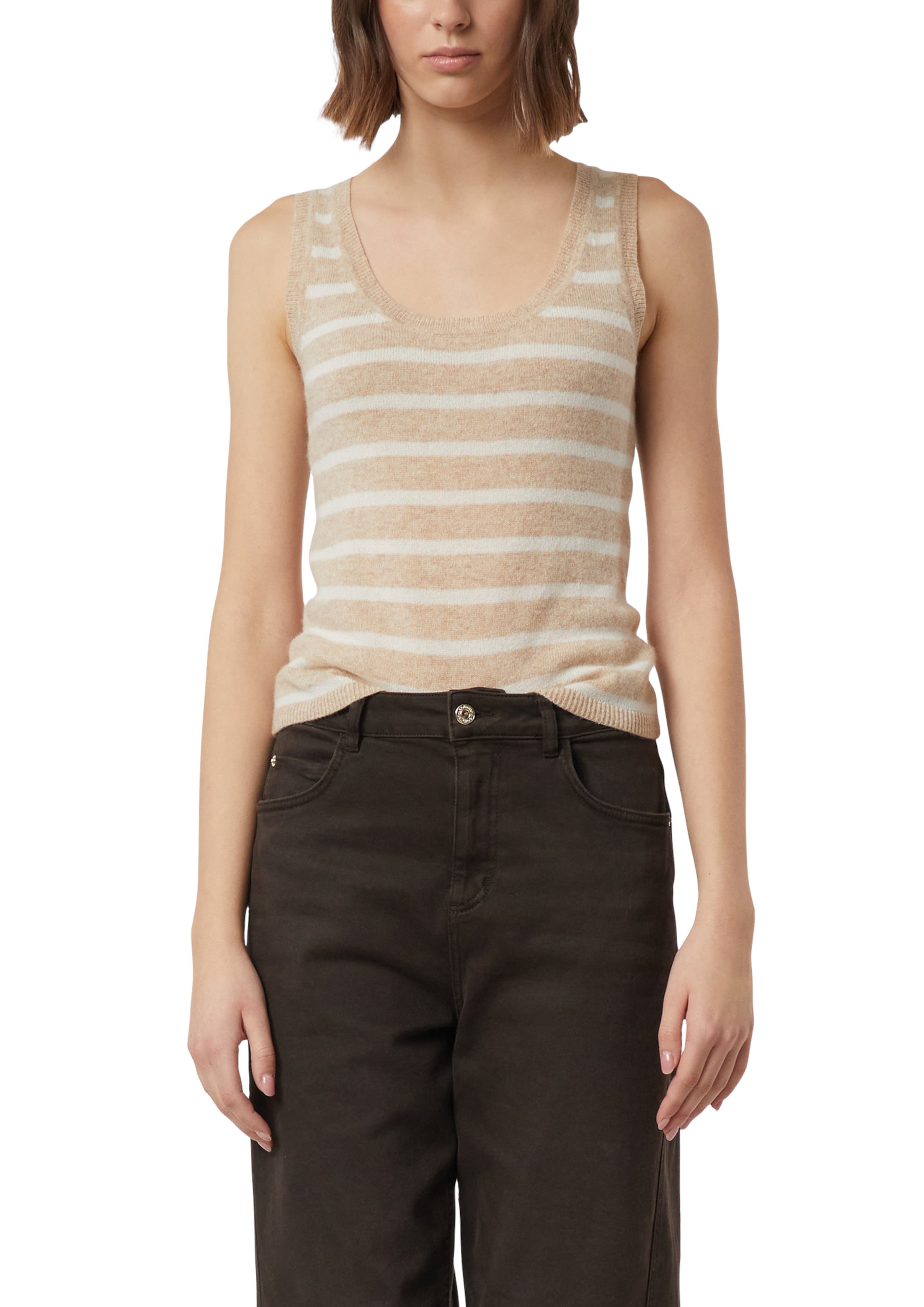 COMMA Trui in Bruin: voorkant