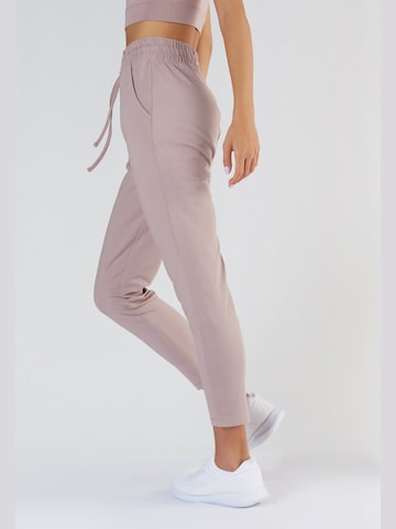 True North Tapered Pants 'Jogging Pants' in Purple