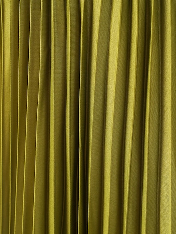 Bigdart Skirt in Green