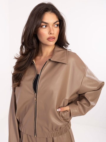 madnezzmilano Übergangsjacke in Beige