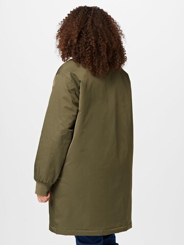 Veste mi-saison 'Meike' ABOUT YOU Curvy en vert