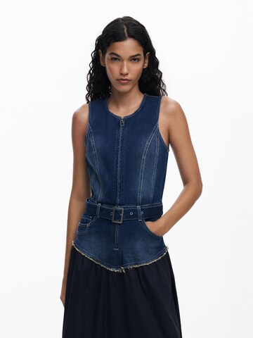 Rochie de la Desigual pe albastru