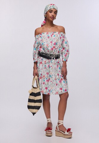Rochie de la Liu Jo pe alb
