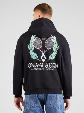 On Vacation Club Sweatshirt in Black: front