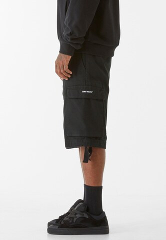 Lost Youth Regular Cargo Pants in Black