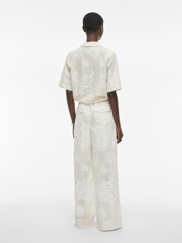 Regular Pantalon ROUGE EDIT en blanc