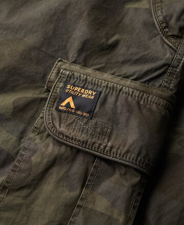 Superdry Loose fit Cargo trousers in Green