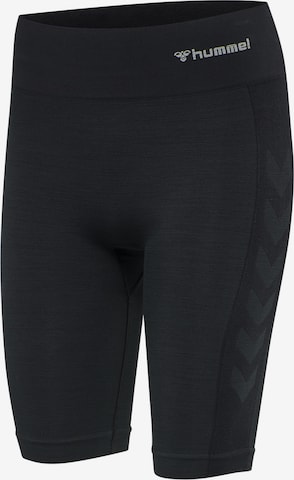 Skinny Pantaloni sport de la Hummel pe negru: față