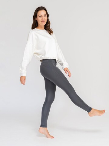 LOTUSCRAFTS Athletic Sweatshirt 'NIA' in White