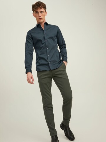 JACK & JONES Regular Chino Pants in Green