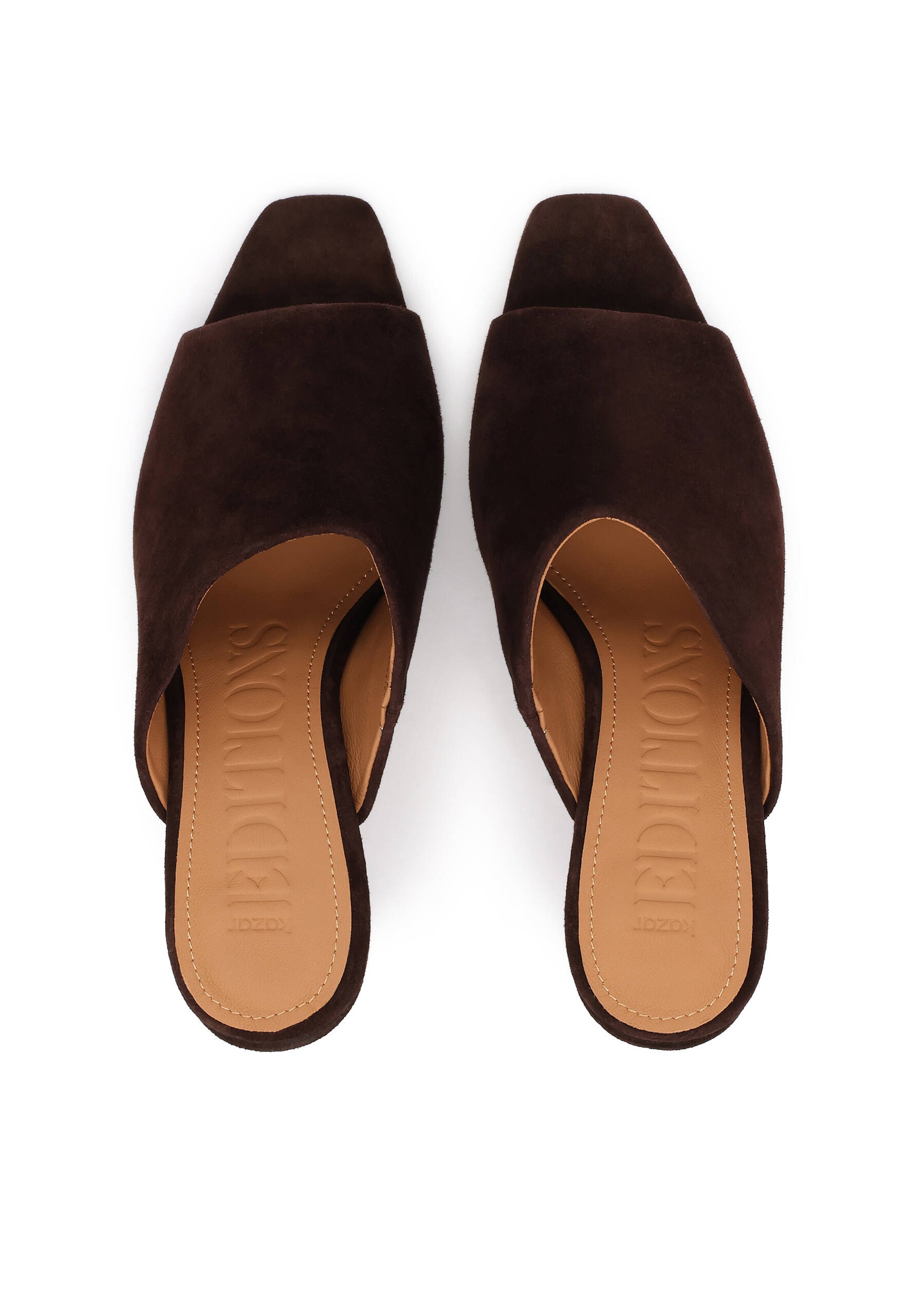 Kazar Μιούλ σε καφέ