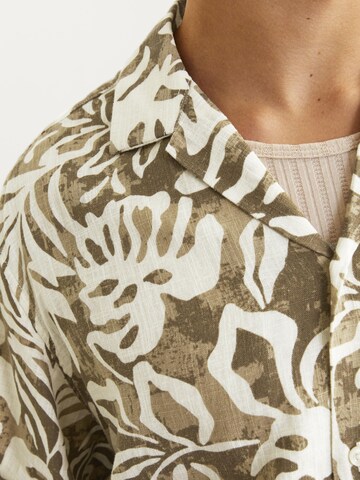 JACK & JONES Comfort fit Button Up Shirt 'JJBlurexton' in Beige