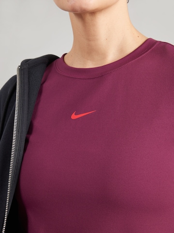 Tricou de la Nike Sportswear pe roșu