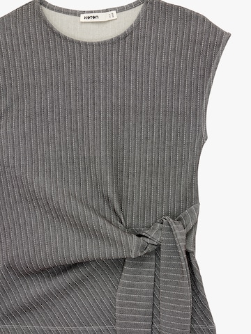 Koton Bluse in Grau