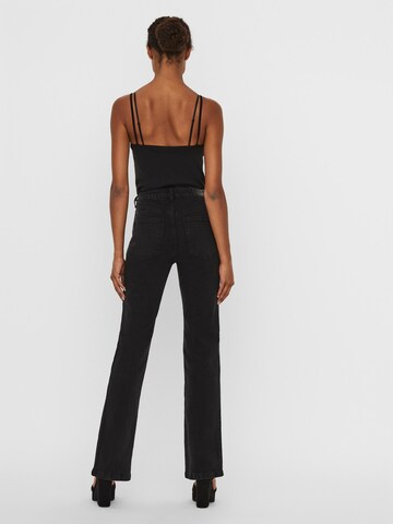 VERO MODA Flared Jeans 'SAGA' in Black