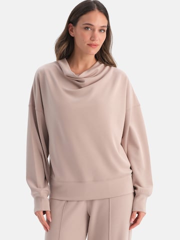 Dagi Свитшот в Бежевый: спереди