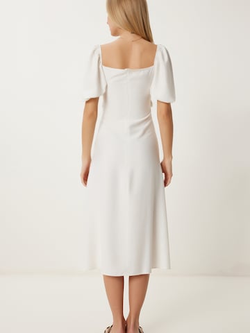 Robe Happiness İstanbul en blanc