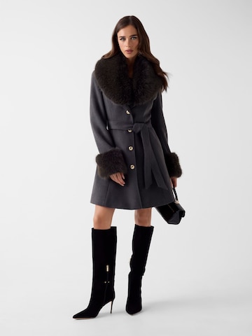 GUESS Mantel in Grau