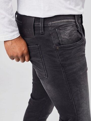 REPLAY Slimfit Jeans i grå