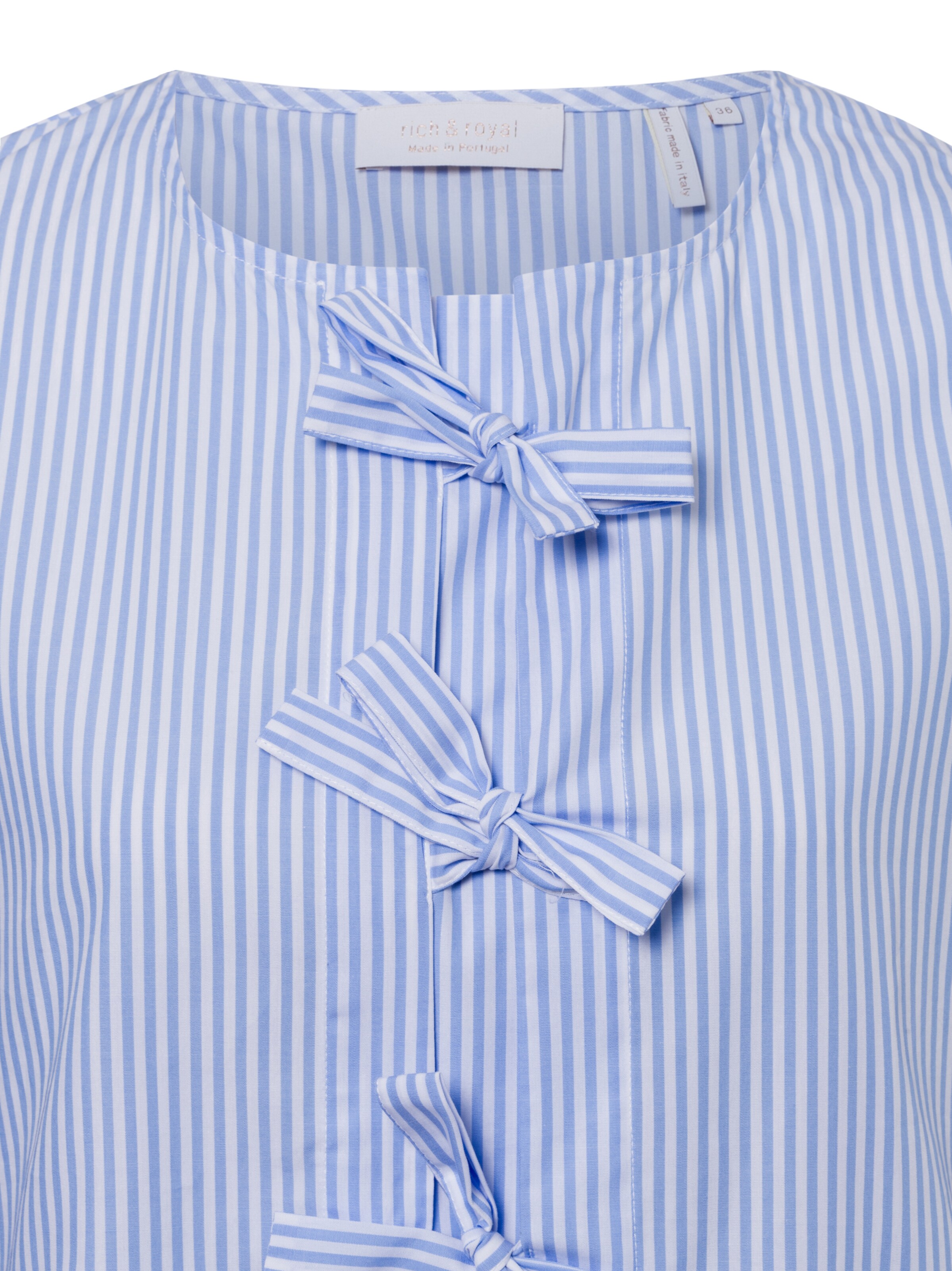 Rich & Royal Blouse in Blue