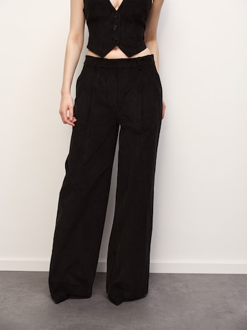 RÆRE by Lorena Rae - Loosefit Calças em preto: frente