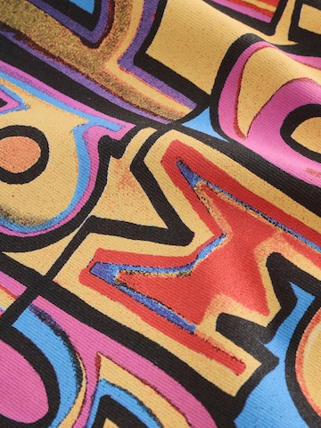 T-Shirt Next en blanc