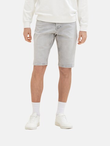 TOM TAILOR Slimfit Shorts 'Josh' in Grau: predná strana