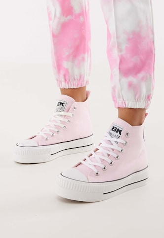 BRITISH KNIGHTS Sneakers hoog 'Kaya' in Roze