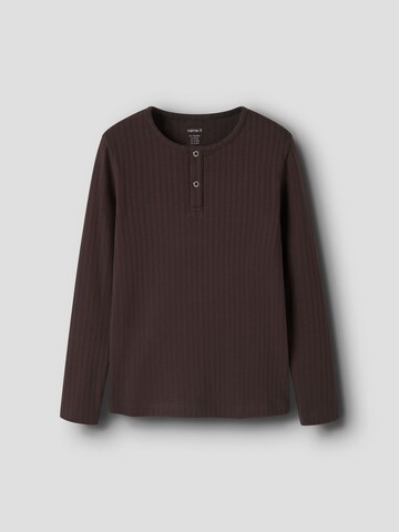 NAME IT - Camiseta en marrón