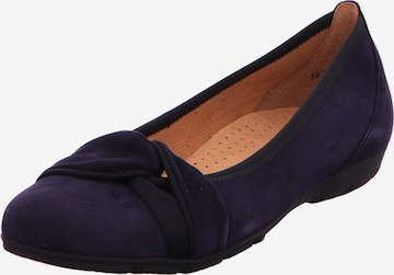 Balerini de la GABOR pe albastru: față