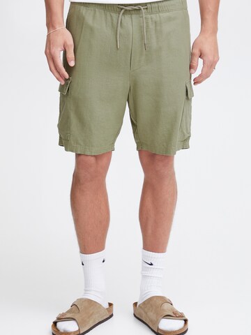 !Solid Regular Cargo Pants 'Ferris' in Green: front