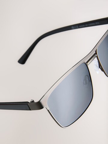 Next Sonnenbrille in Grau