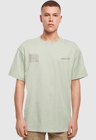 Merchcode Shirt 'Birds Of Peace 2' in Groen: voorkant
