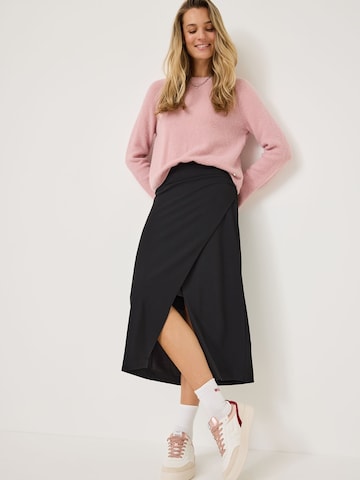 Tamaris Skirt in Black