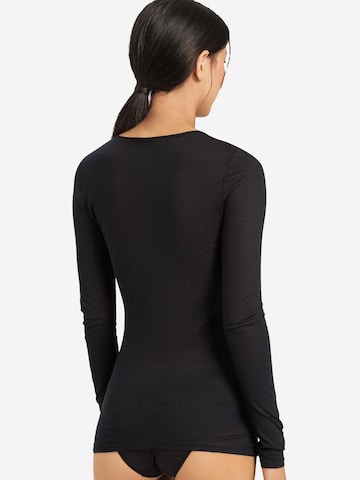 Hanro Undershirt 'Ultralight' in Black