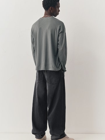 Pull&Bear Baggy Farkut värissä musta